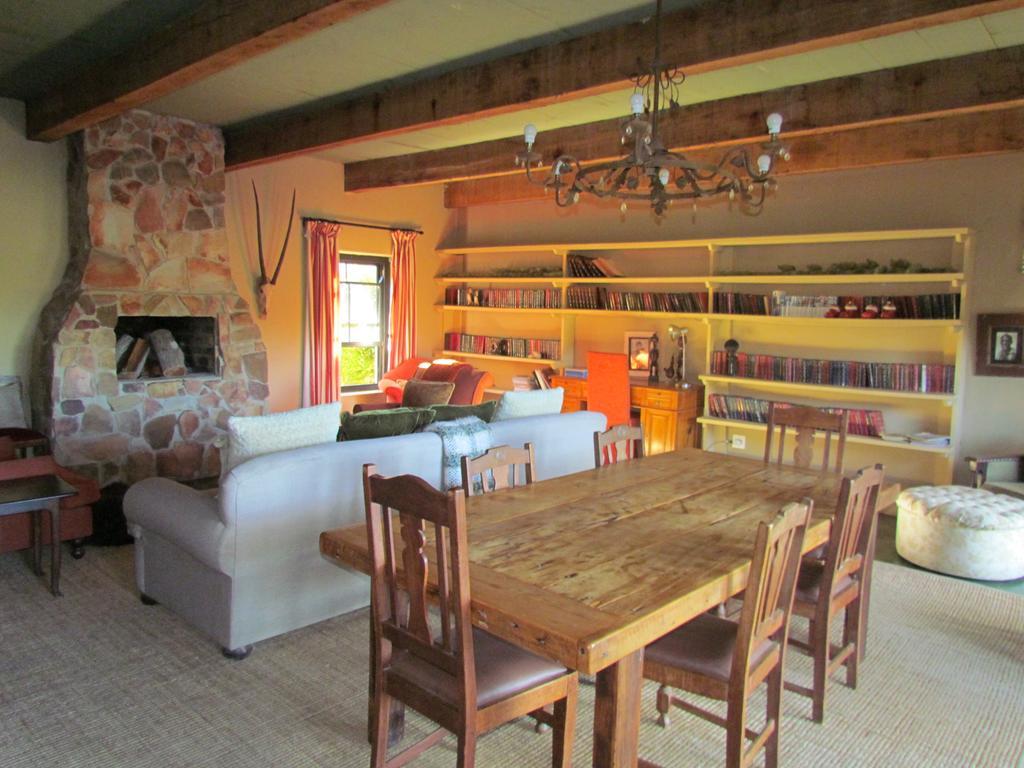 Plettenberg Bay Game Reserve: The Baroness Safari Lodge Exterior photo