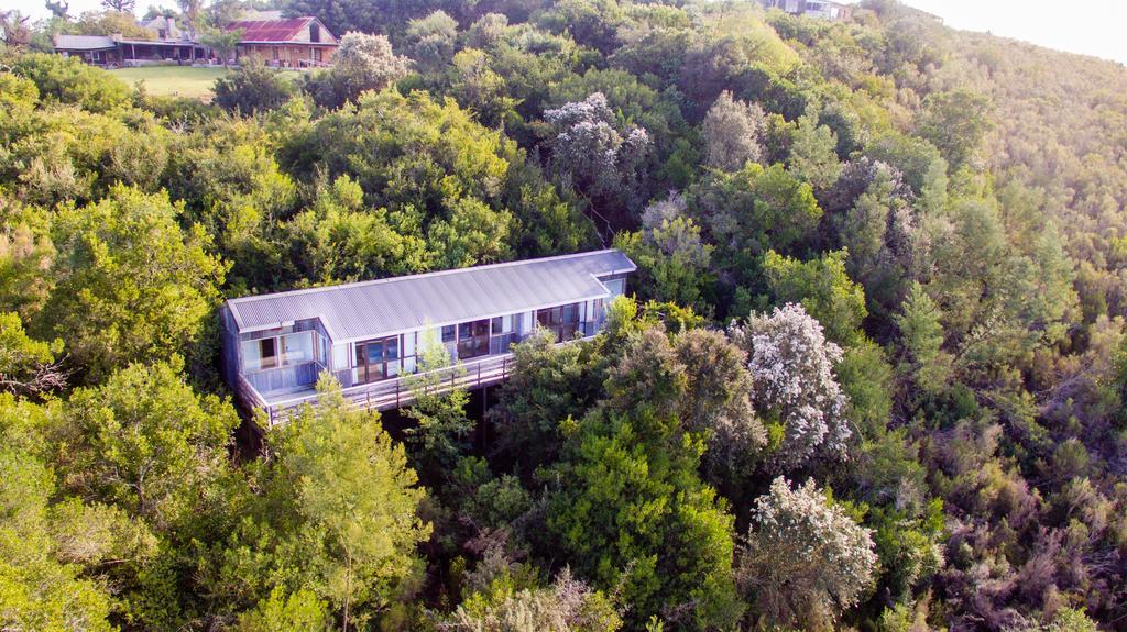 Plettenberg Bay Game Reserve: The Baroness Safari Lodge Exterior photo
