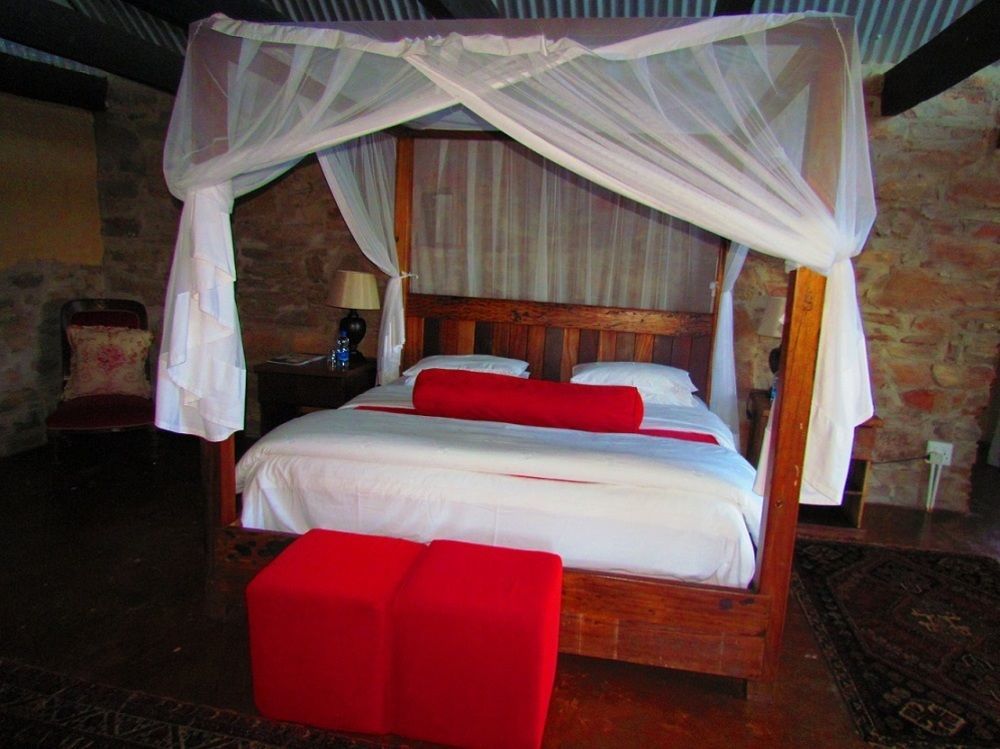 Plettenberg Bay Game Reserve: The Baroness Safari Lodge Exterior photo